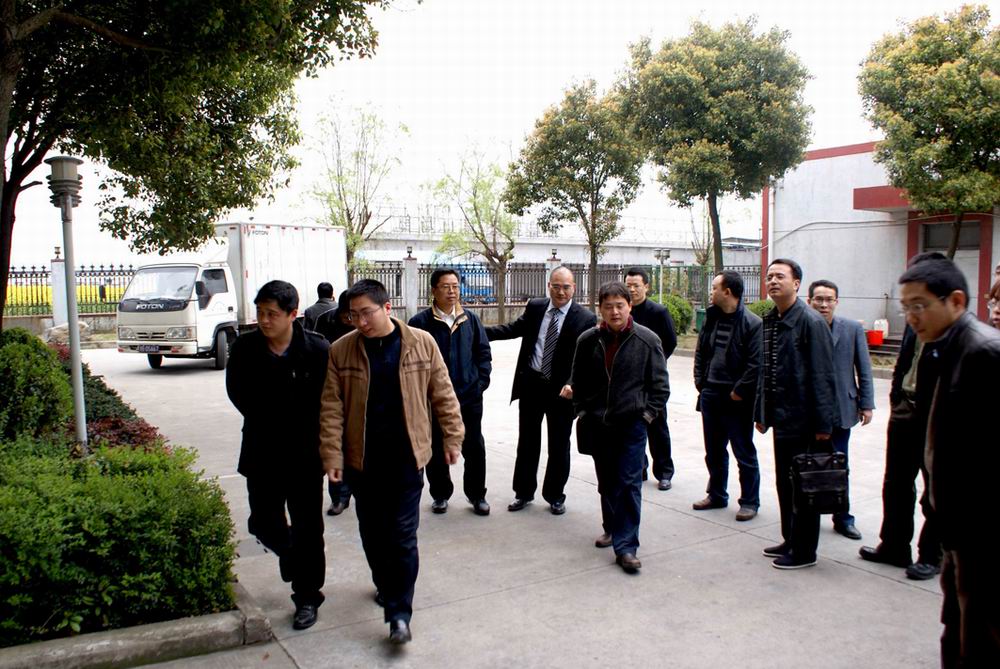 宁波一舟投资集团有限公司副总裁谭小敢先生迎接考察团